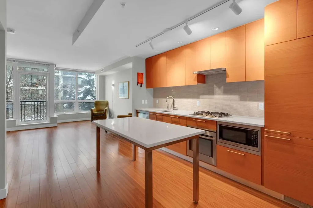 222 Riverfront Avenue SW Calgary AB T2P0X2