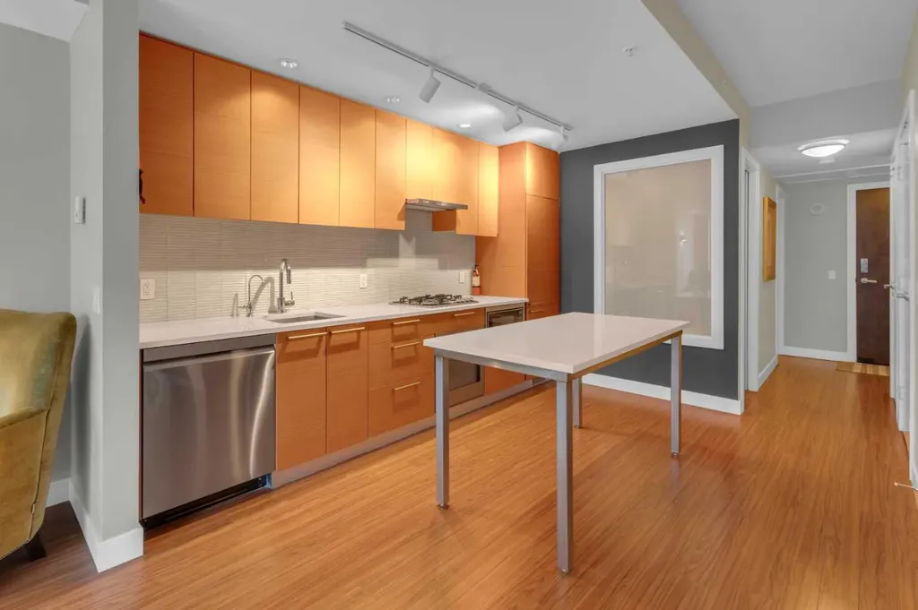222 Riverfront Avenue SW Calgary AB T2P0X2