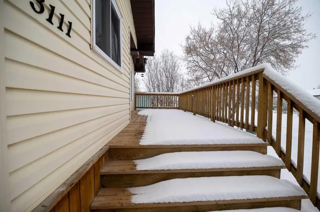 3111 Cornwall Drive Athabasca AB T9S 1N9