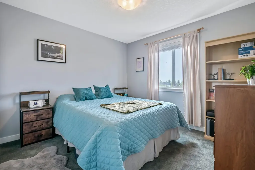 61 Drake Landing Loop Okotoks AB T1S 0N3