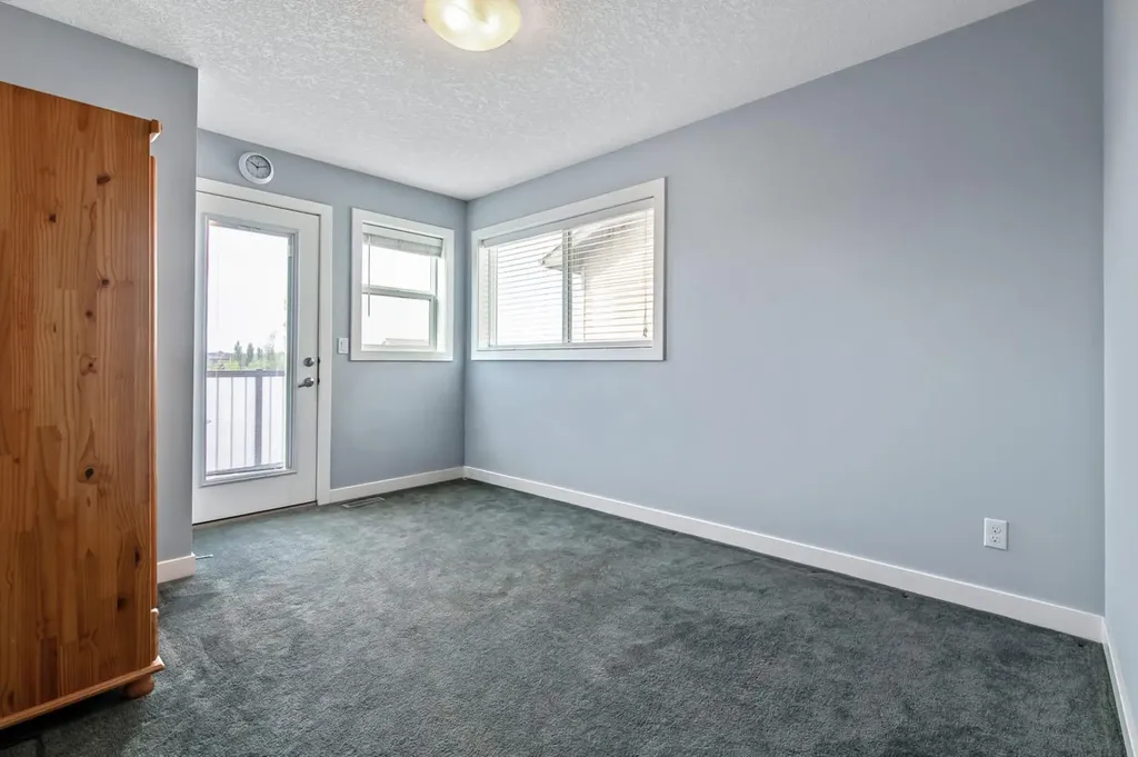 61 Drake Landing Loop Okotoks AB T1S 0N3