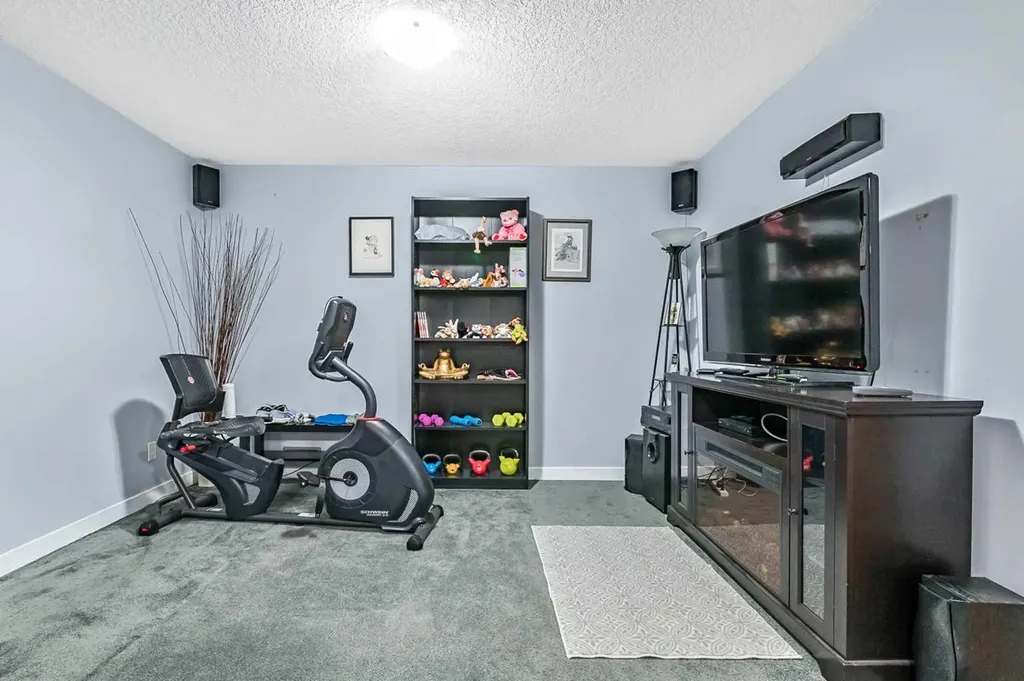 61 Drake Landing Loop Okotoks AB T1S 0N3