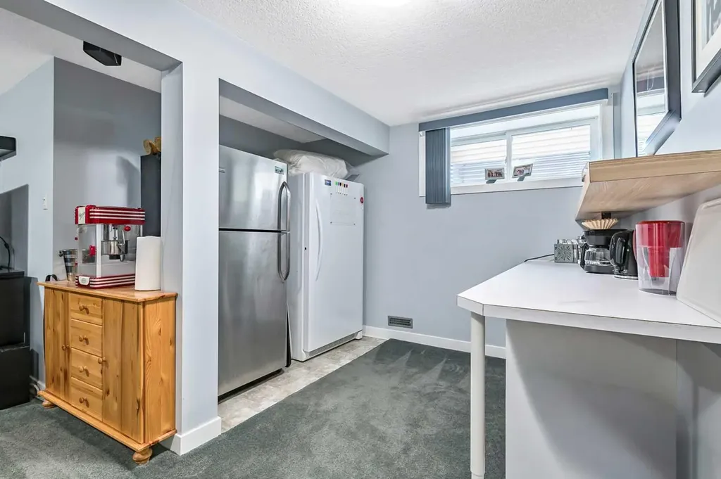 61 Drake Landing Loop Okotoks AB T1S 0N3