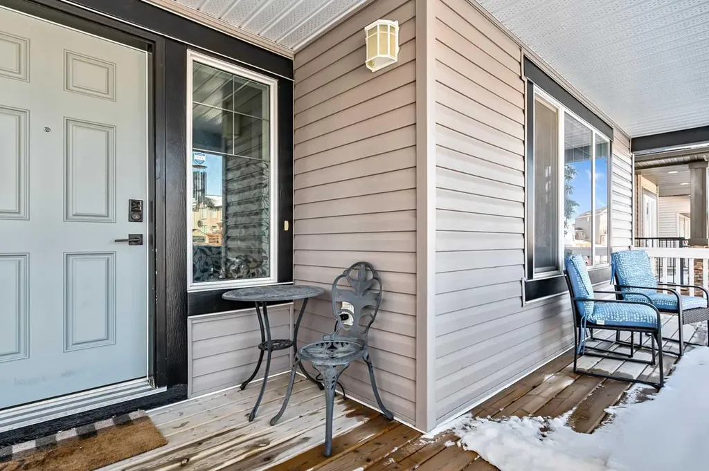 61 Drake Landing Loop Okotoks AB T1S 0N3