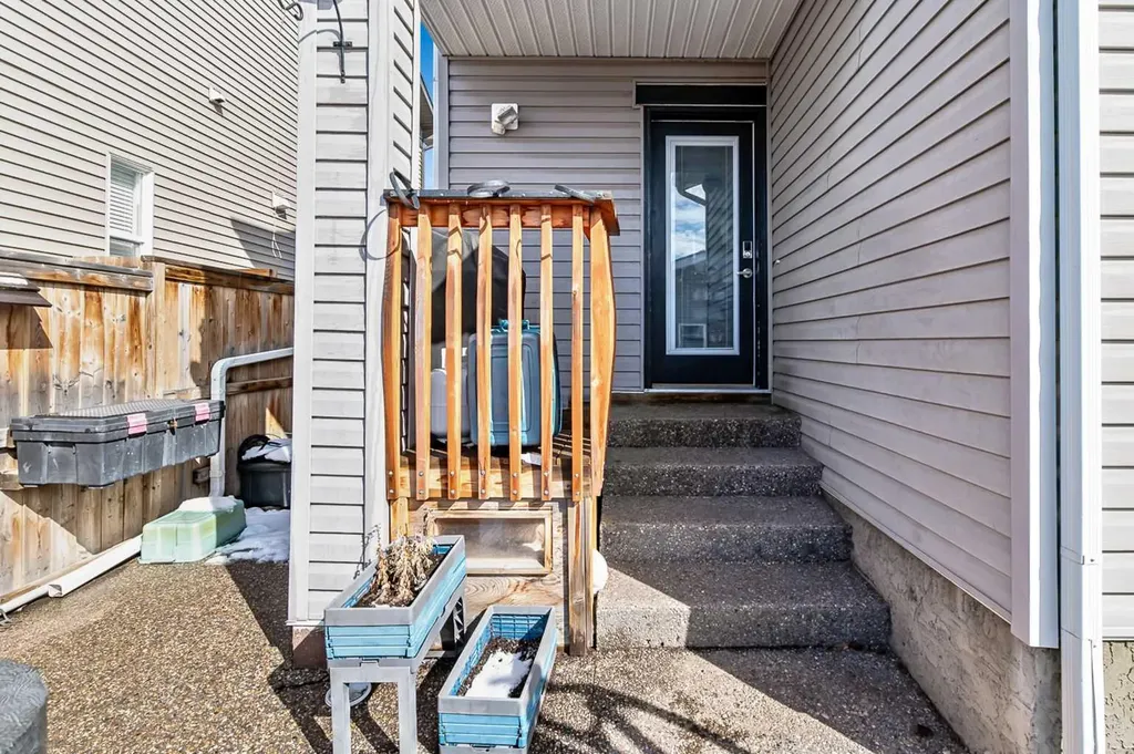 61 Drake Landing Loop Okotoks AB T1S 0N3