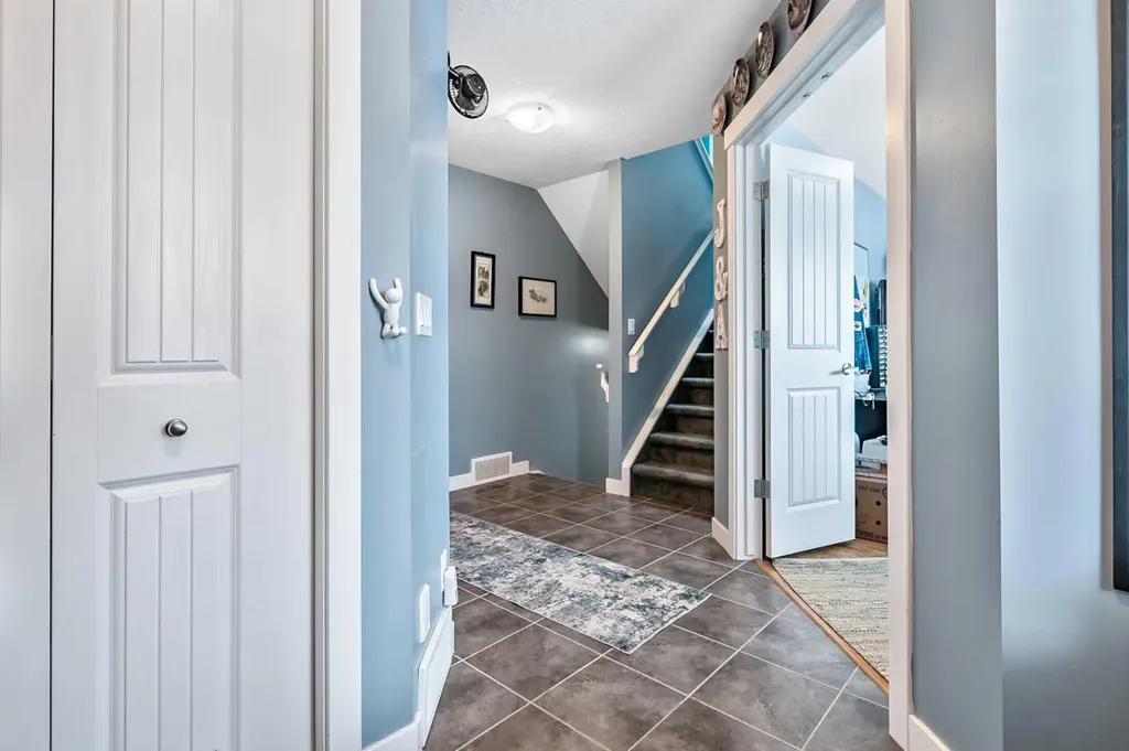 61 Drake Landing Loop Okotoks AB T1S 0N3