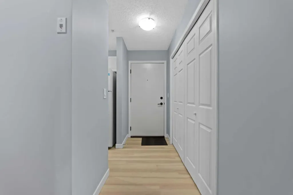 6224 17 Avenue SE Calgary AB T2A 7X8