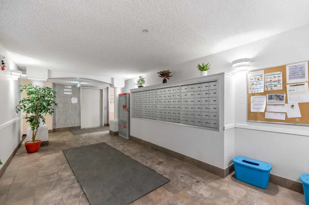 6224 17 Avenue SE Calgary AB T2A 7X8