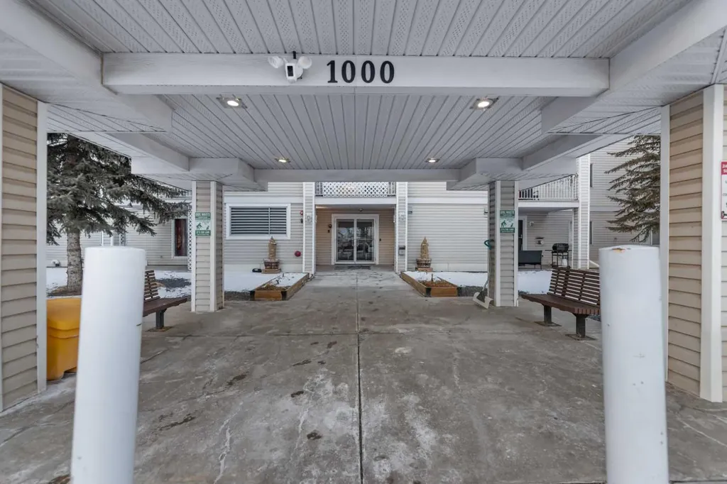 6224 17 Avenue SE Calgary AB T2A 7X8