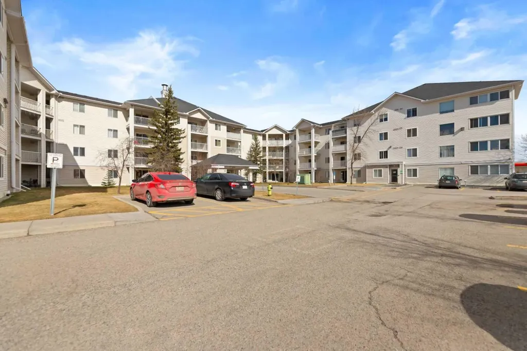 6224 17 Avenue SE Calgary AB T2A 7X8