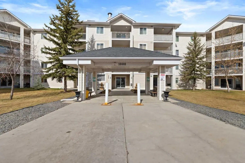 6224 17 Avenue SE Calgary AB T2A 7X8