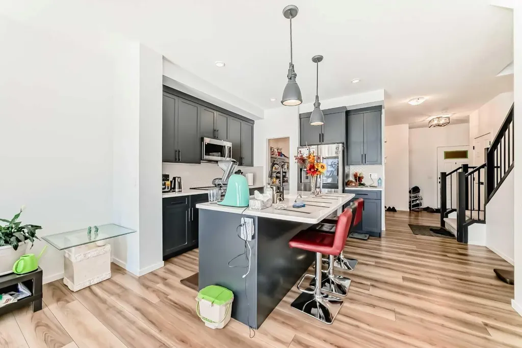 91 Walcrest Way SE Calgary AB T2X 4G2