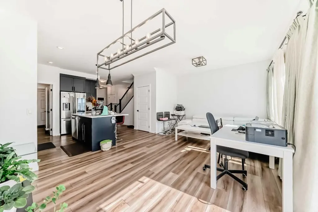 91 Walcrest Way SE Calgary AB T2X 4G2