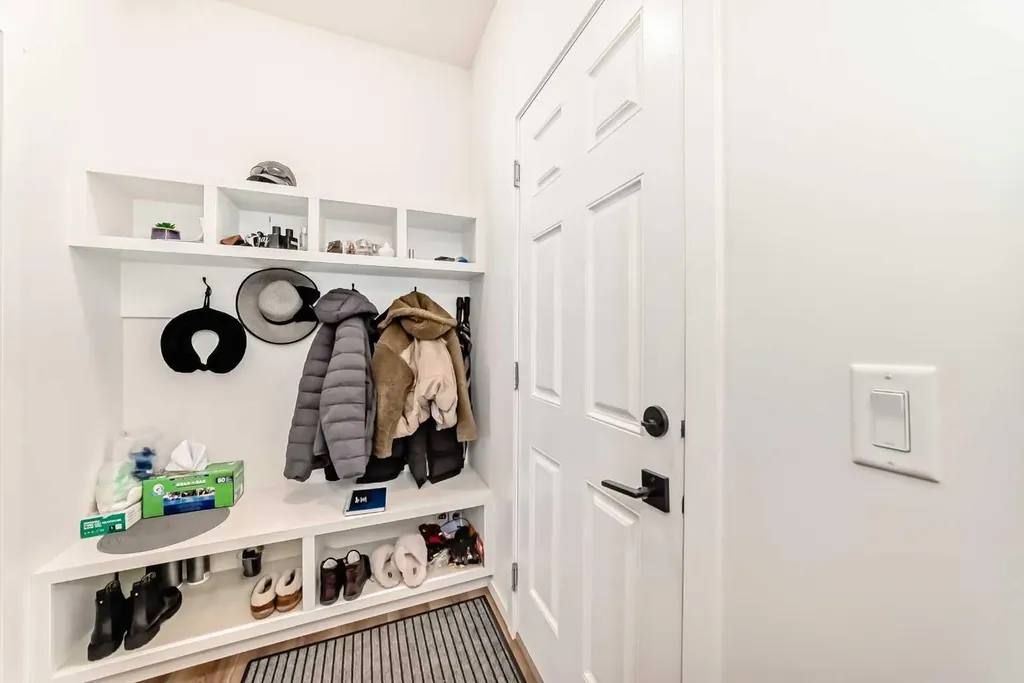 91 Walcrest Way SE Calgary AB T2X 4G2