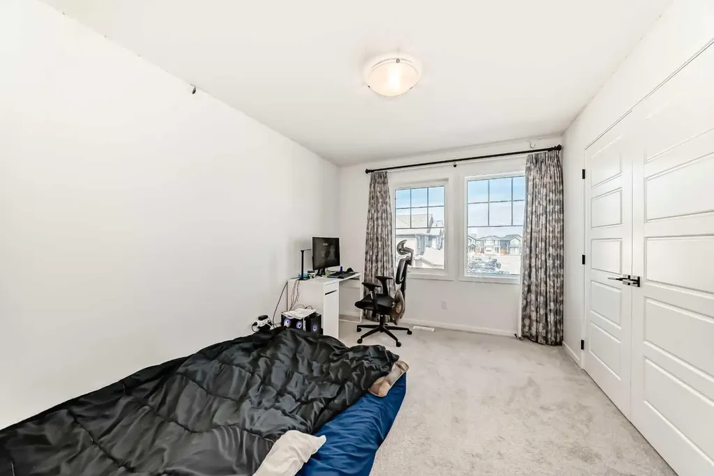 91 Walcrest Way SE Calgary AB T2X 4G2