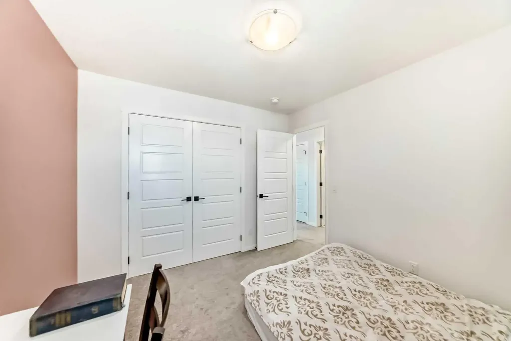 91 Walcrest Way SE Calgary AB T2X 4G2