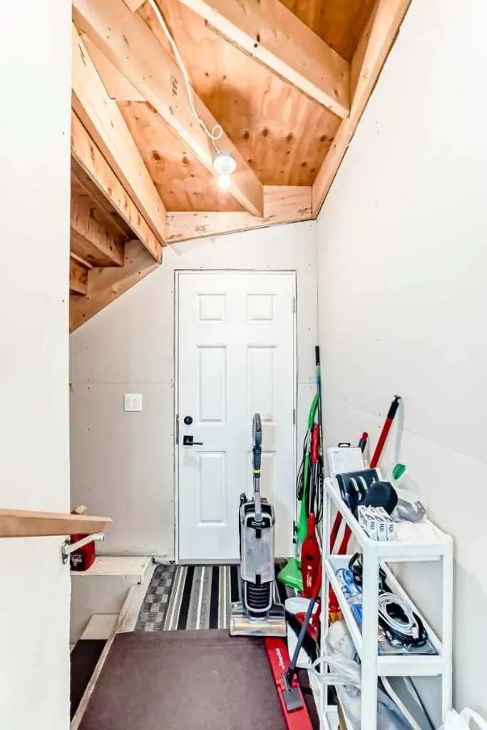 91 Walcrest Way SE Calgary AB T2X 4G2