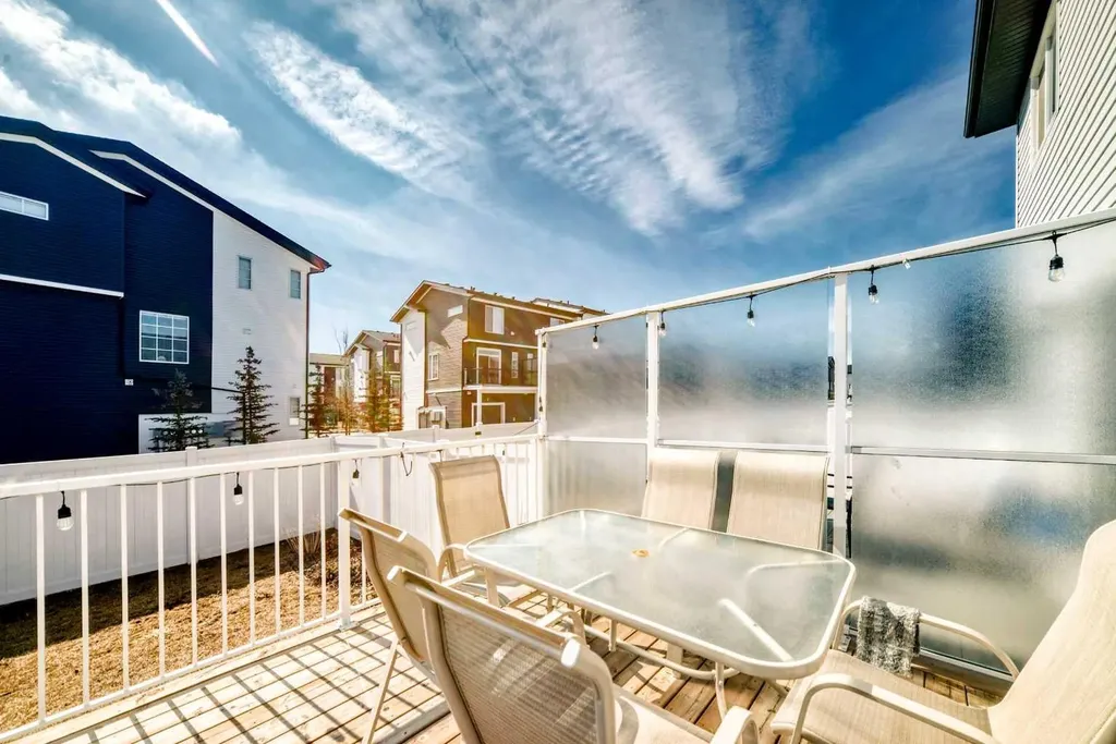 91 Walcrest Way SE Calgary AB T2X 4G2
