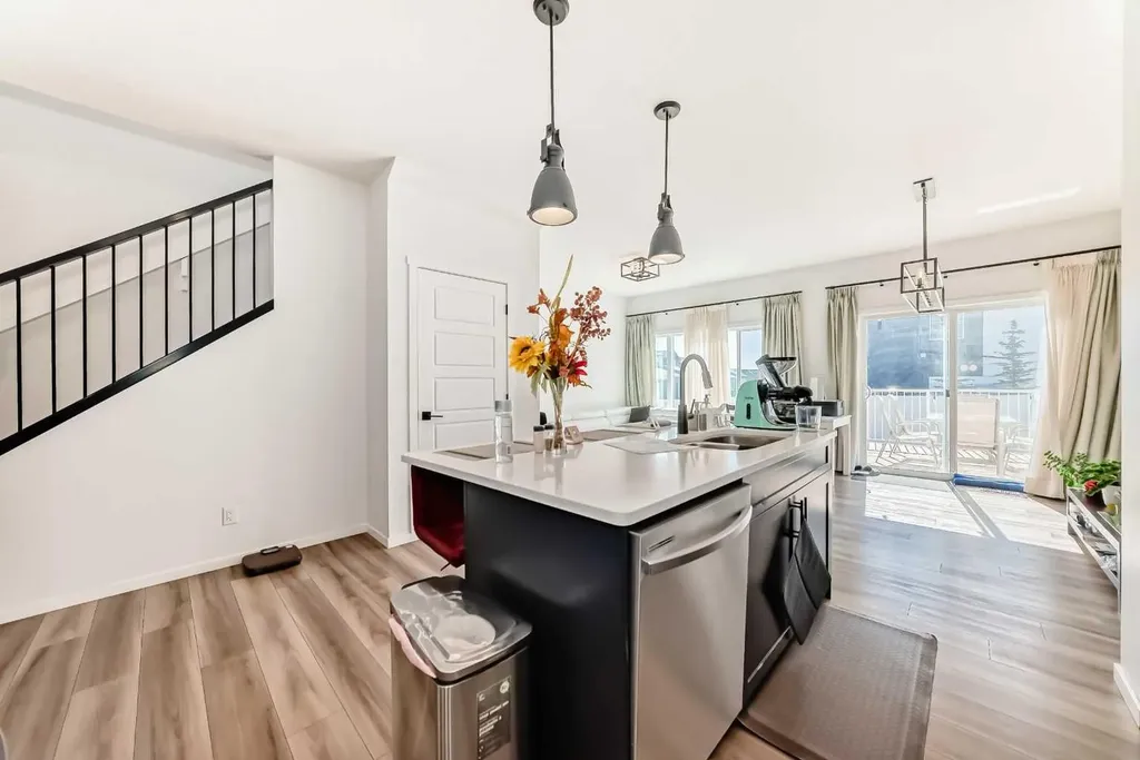 91 Walcrest Way SE Calgary AB T2X 4G2