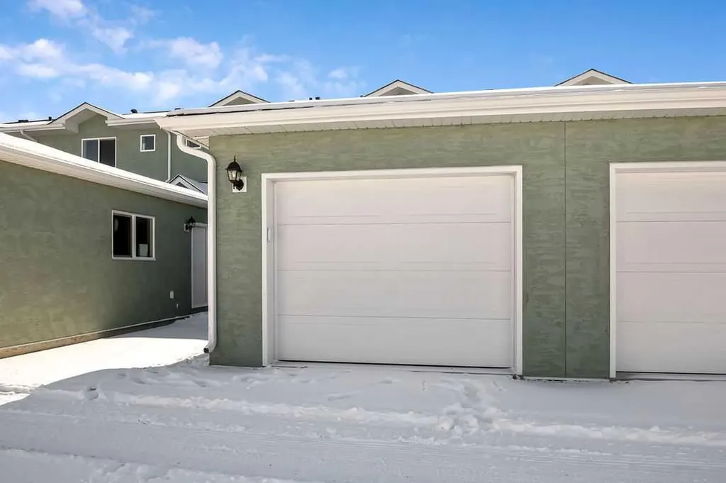 409 Strathcona Circle Strathmore AB T1P 0B1