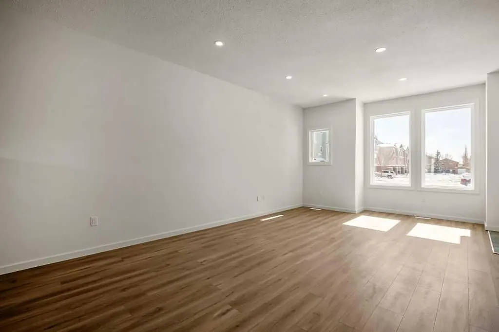 409 Strathcona Circle Strathmore AB T1P 0B1