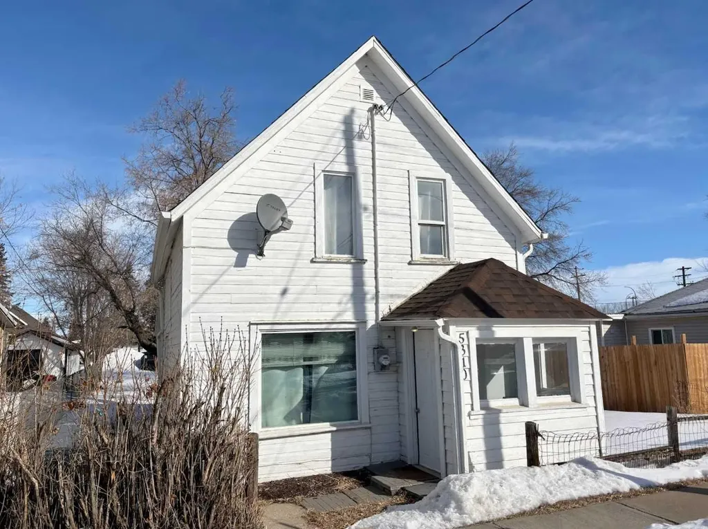 5310 46 Avenue Vermilion AB T9X 1X8