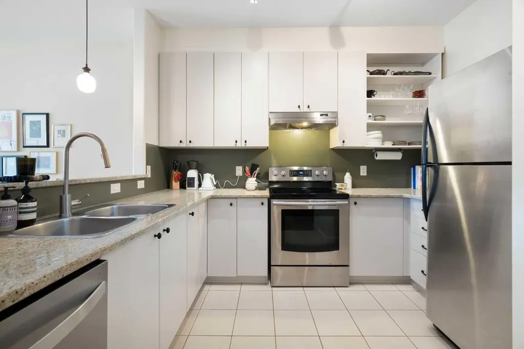 830 Centre Avenue NE Calgary AB T2E 9C3