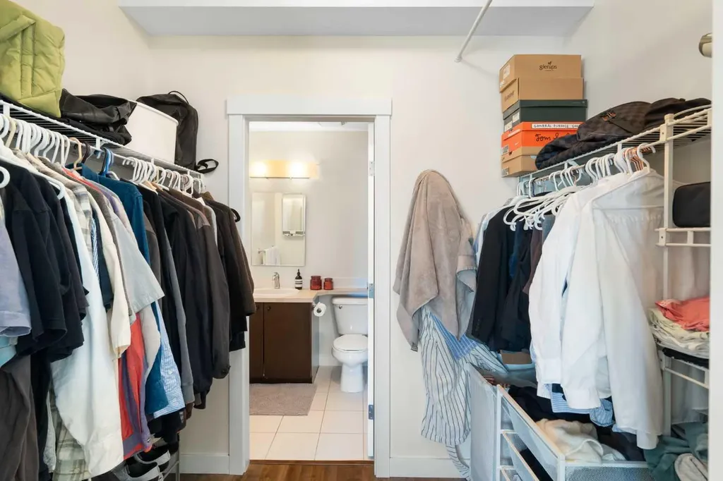 830 Centre Avenue NE Calgary AB T2E 9C3