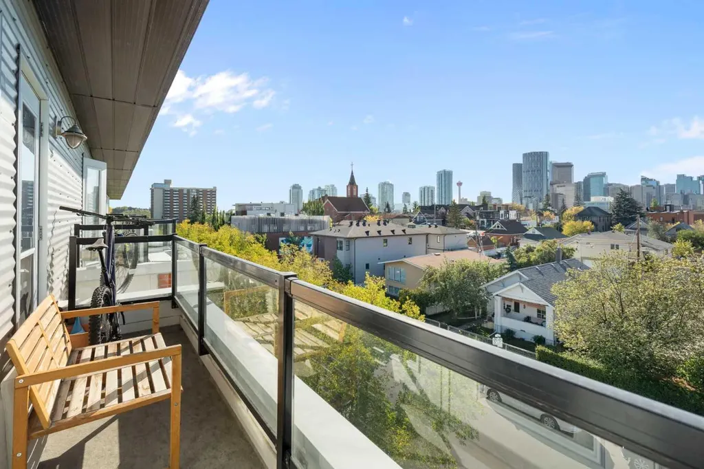 830 Centre Avenue NE Calgary AB T2E 9C3