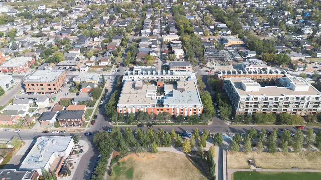 830 Centre Avenue NE Calgary AB T2E 9C3