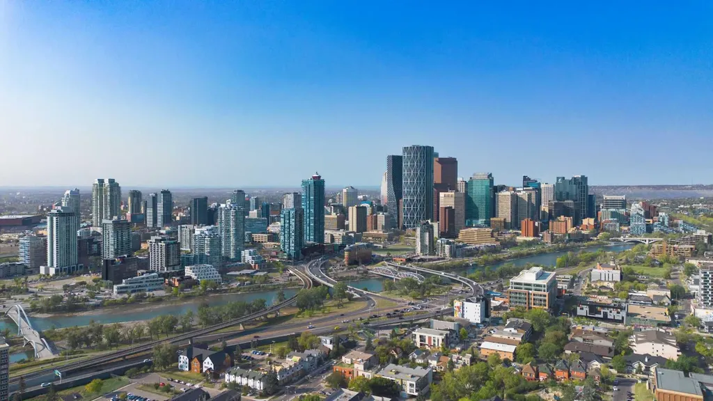 830 Centre Avenue NE Calgary AB T2E 9C3