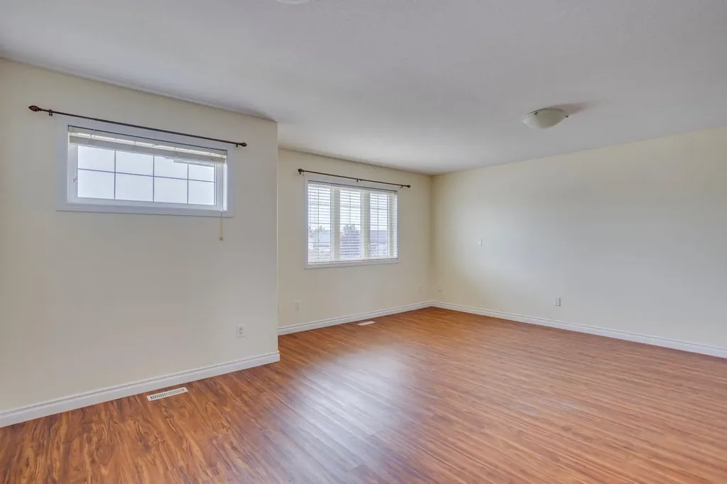 123 Cottonwood Creek Way Fort Mcmurray AB T9K 2V2