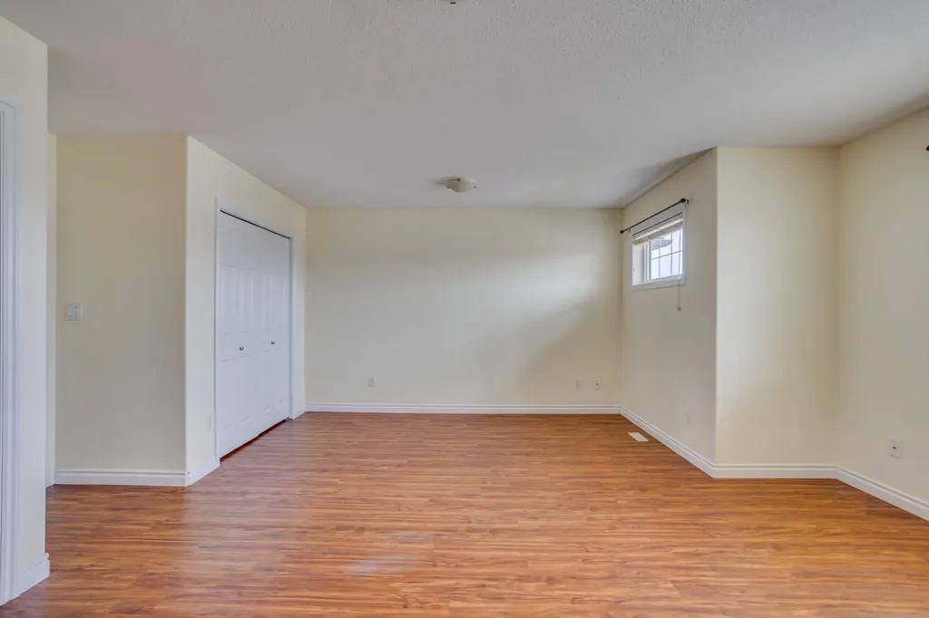123 Cottonwood Creek Way Fort Mcmurray AB T9K 2V2
