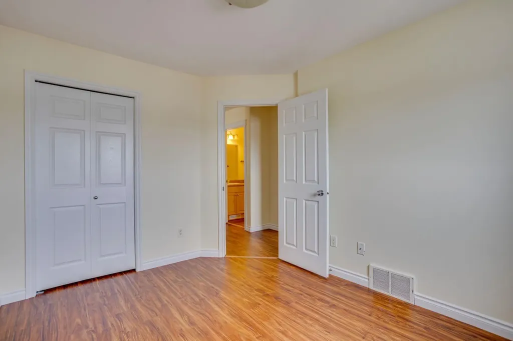 123 Cottonwood Creek Way Fort Mcmurray AB T9K 2V2