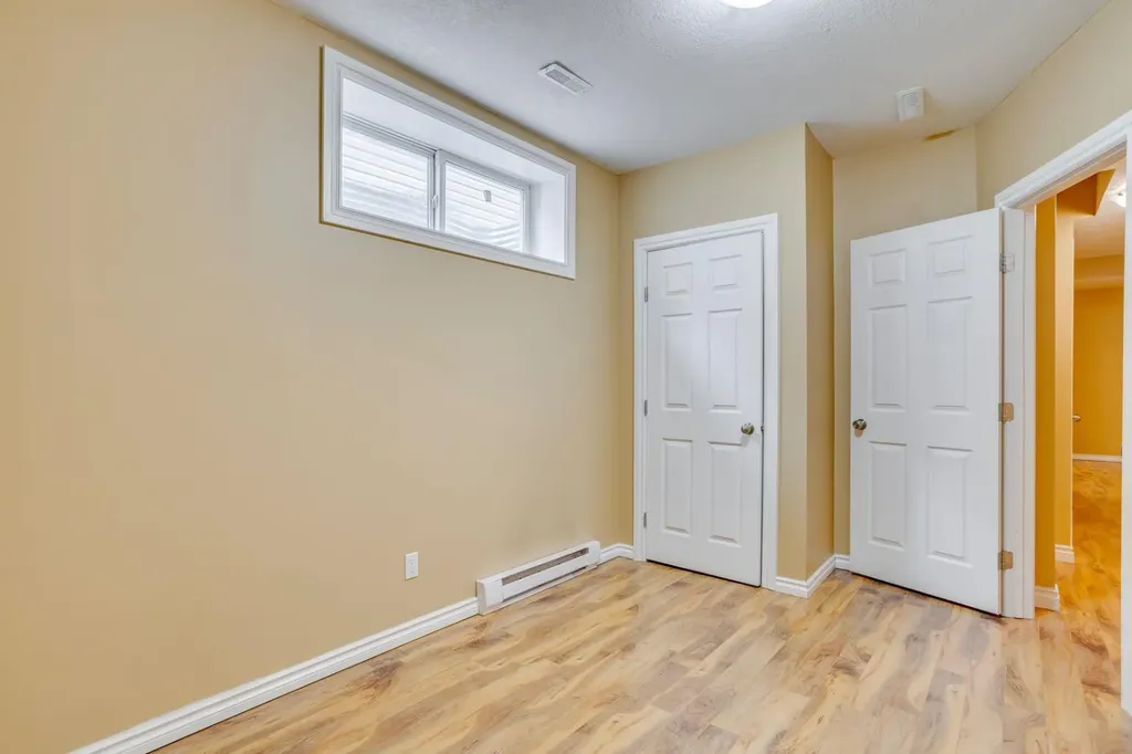 123 Cottonwood Creek Way Fort Mcmurray AB T9K 2V2