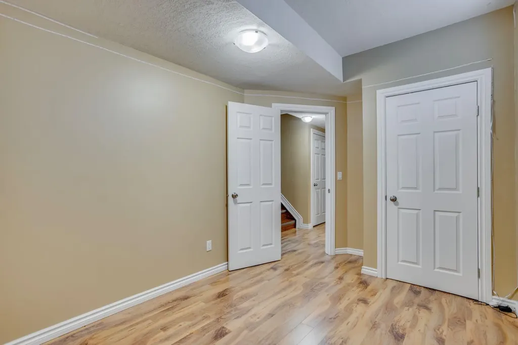 123 Cottonwood Creek Way Fort Mcmurray AB T9K 2V2