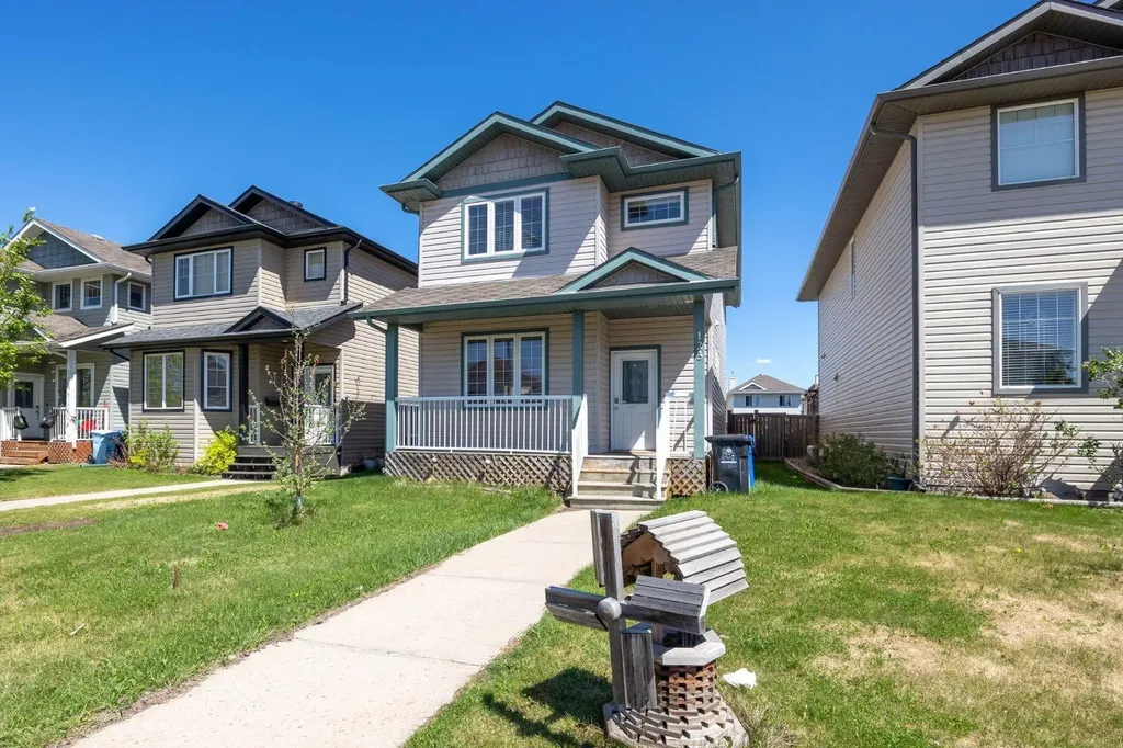 123 Cottonwood Creek Way Fort Mcmurray AB T9K 2V2