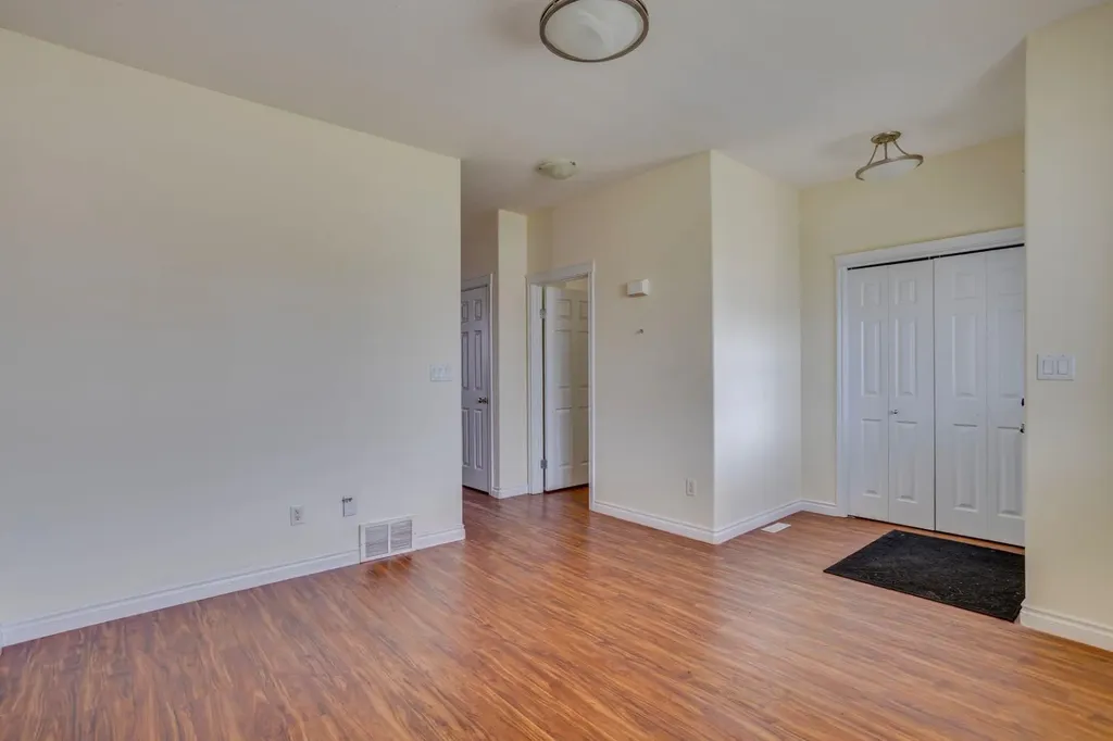 123 Cottonwood Creek Way Fort Mcmurray AB T9K 2V2