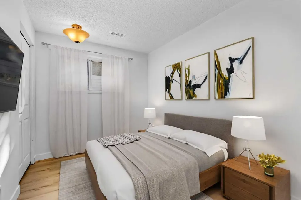 7006A Bowness Road NW Calgary AB T3B 0G4