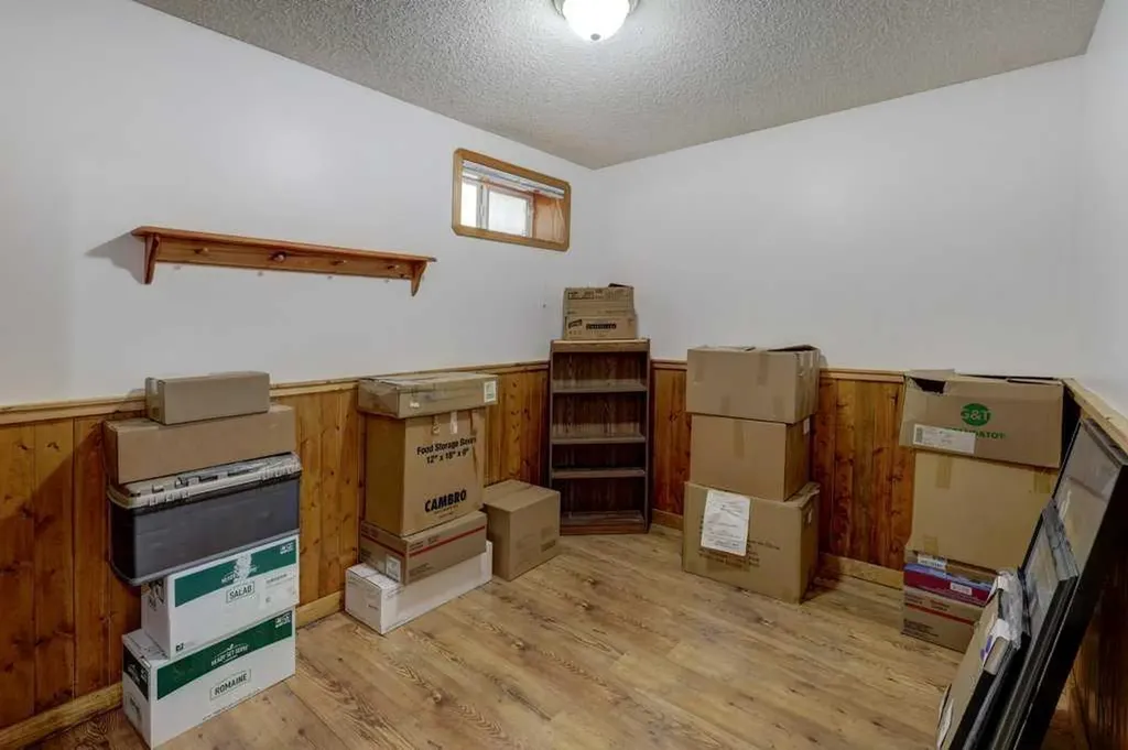 182 Harvest Creek Close NE Calgary AB T3K 4P8