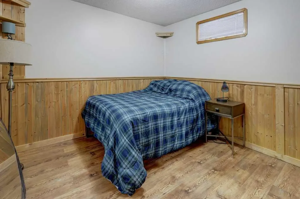 182 Harvest Creek Close NE Calgary AB T3K 4P8