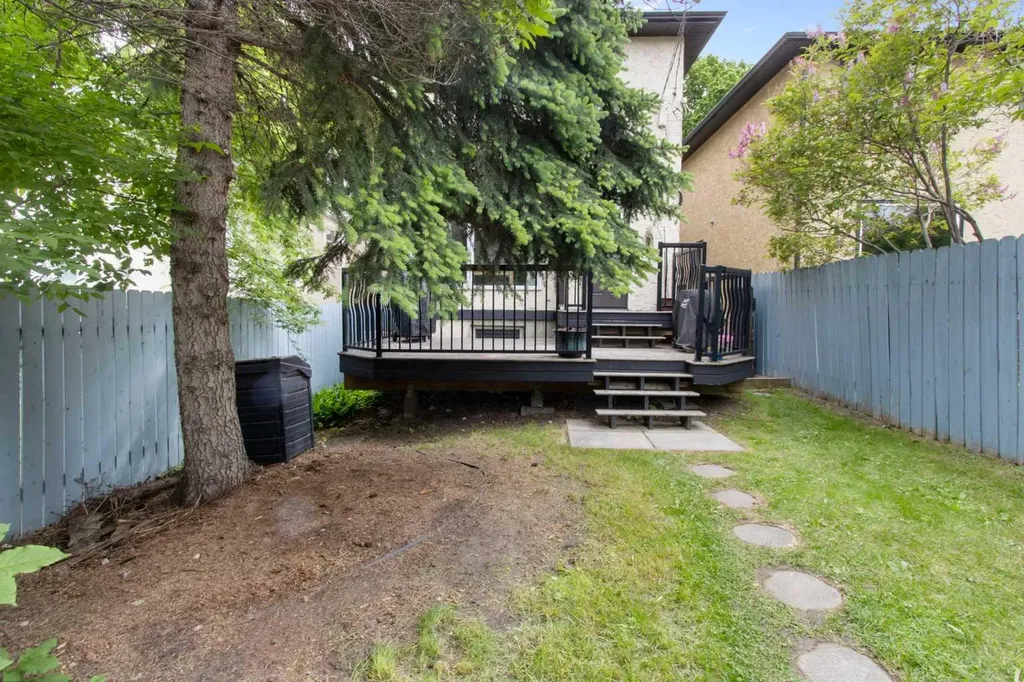 230 11 Avenue NE Calgary AB T2E 0Y8