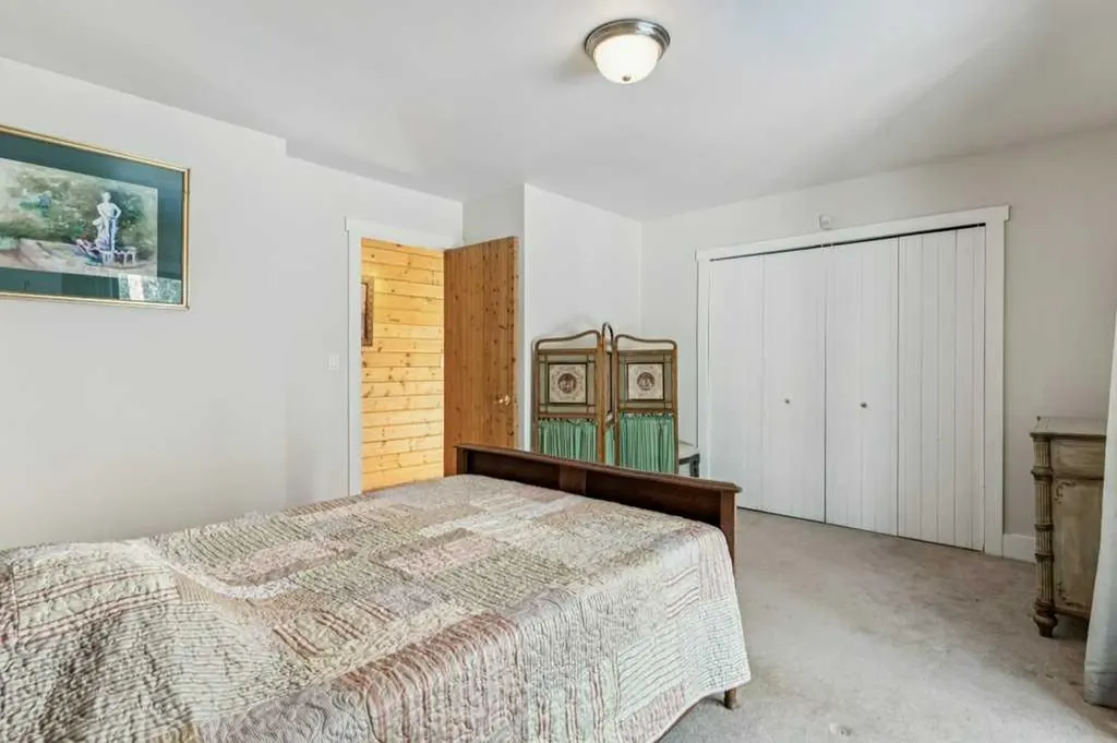 4 Pine Avenue Bragg Creek AB T0L 0K0