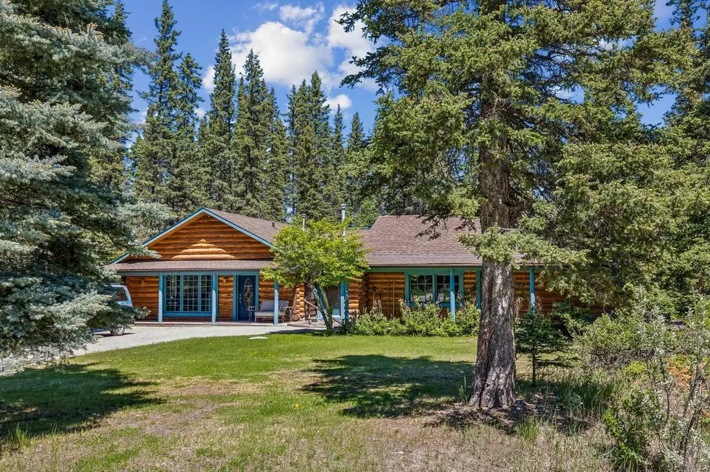 4 Pine Avenue Bragg Creek AB T0L 0K0