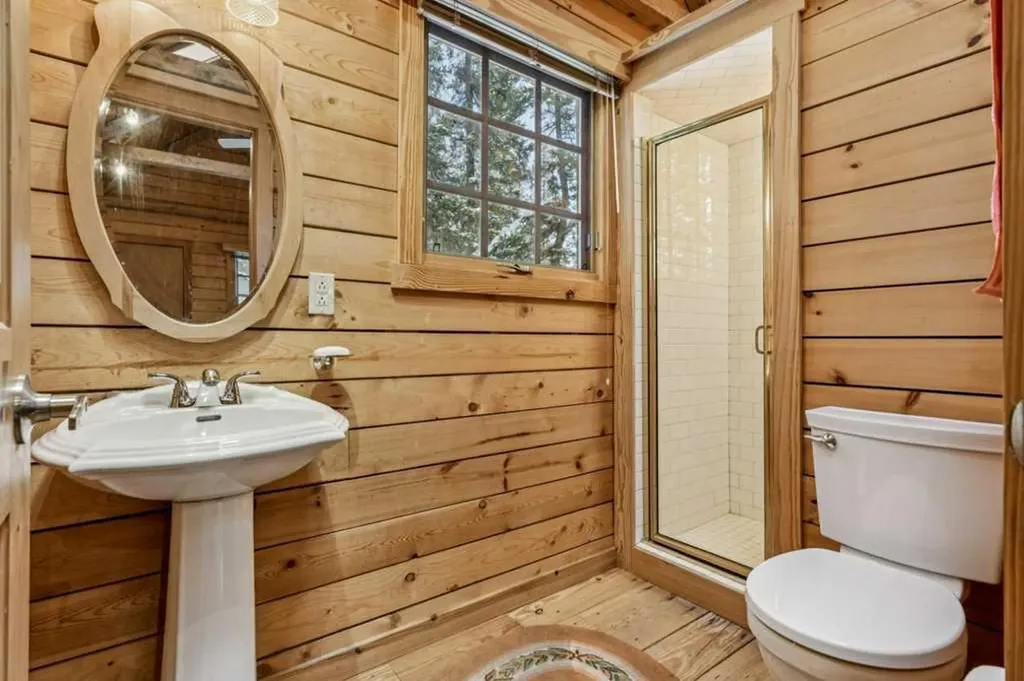 4 Pine Avenue Bragg Creek AB T0L 0K0