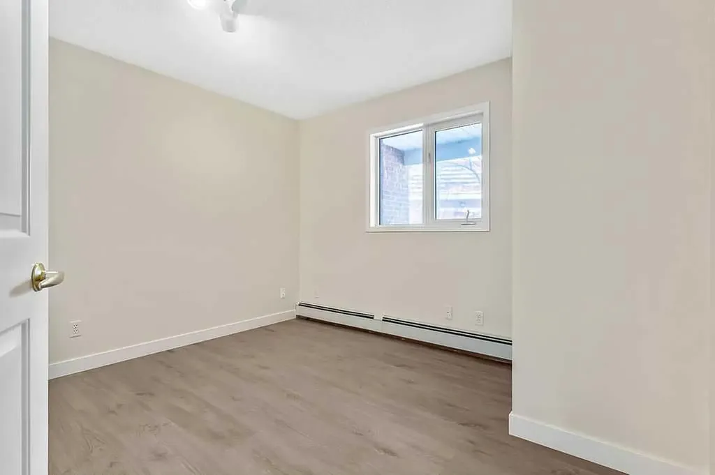 1103 Hawksbrow Point NW Calgary AB T3G 4C9