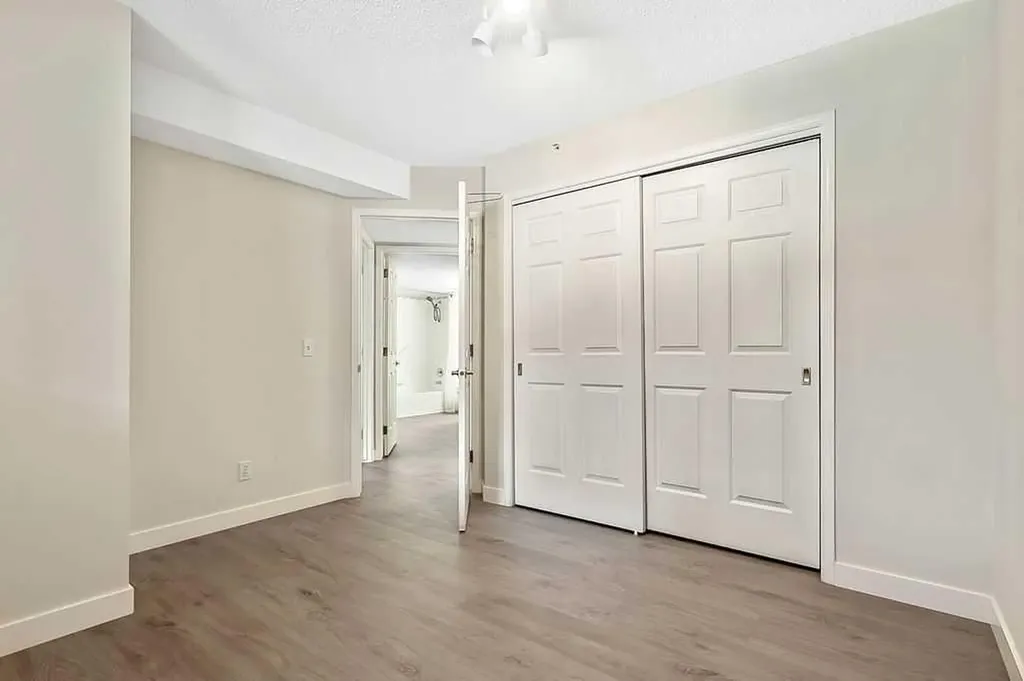 1103 Hawksbrow Point NW Calgary AB T3G 4C9