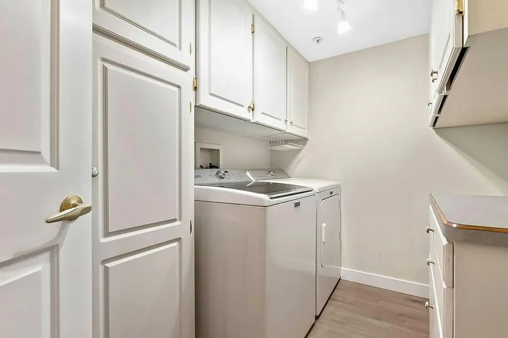 1103 Hawksbrow Point NW Calgary AB T3G 4C9
