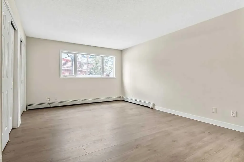 1103 Hawksbrow Point NW Calgary AB T3G 4C9