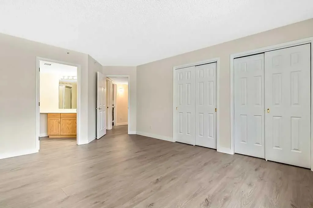 1103 Hawksbrow Point NW Calgary AB T3G 4C9